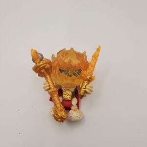 Treasure X Fire vs Ice Gold Crown Action Figure